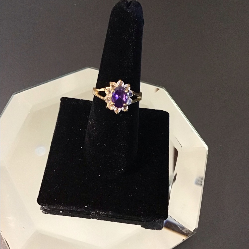 Gorgeous Purple Cocktail ring (Amethyst color)